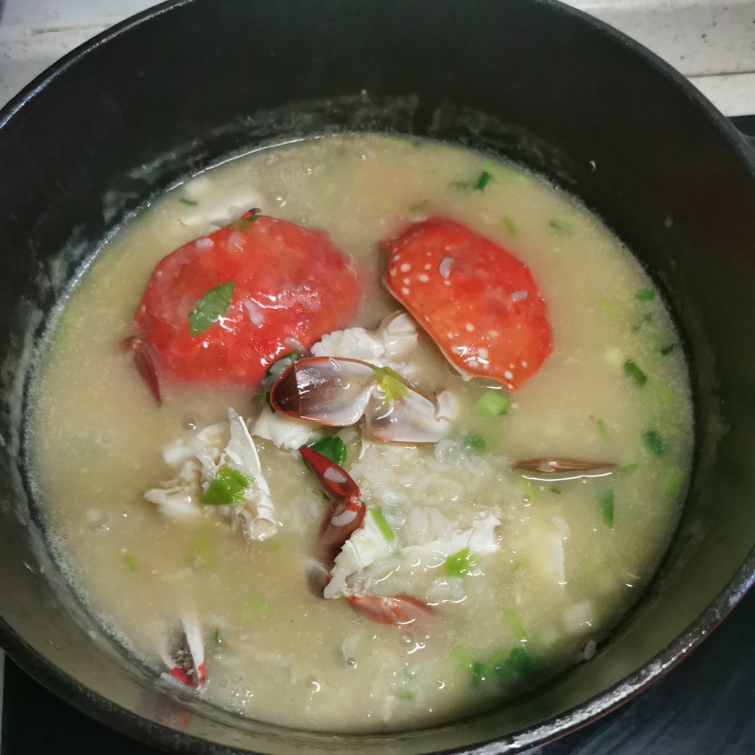 白色考拉做的梭子蟹砂锅粥