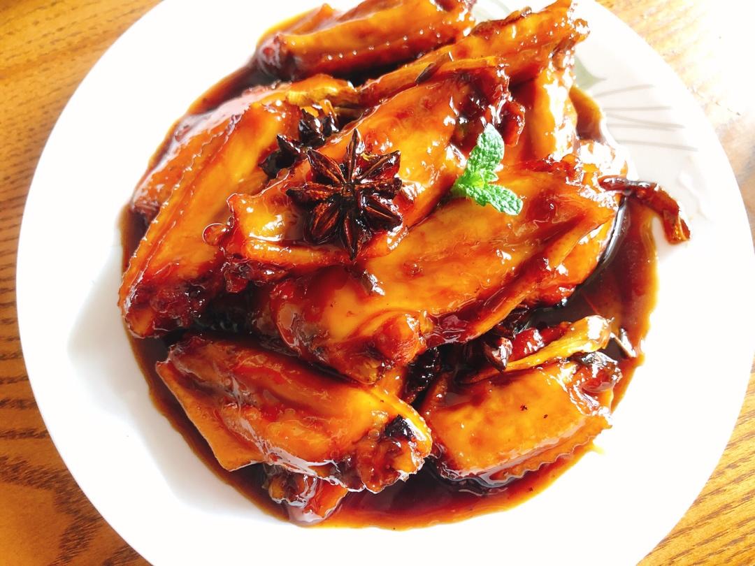 菌香土豆炖排骨，这样做味道更鲜香