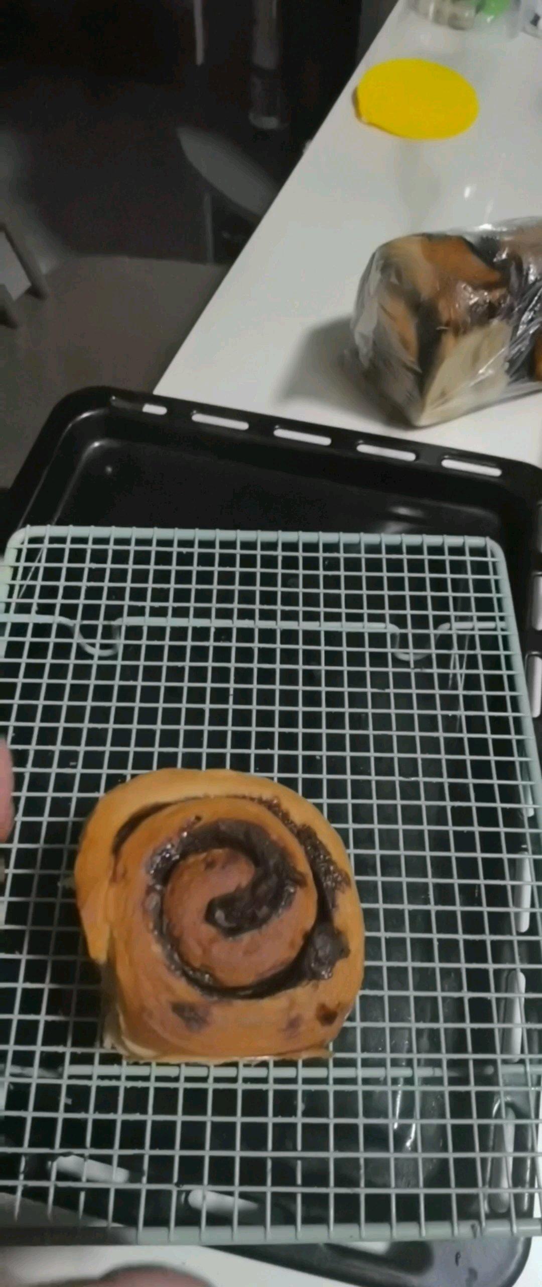 焦糖核桃肉桂卷