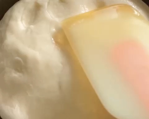 松软大饼像面包   这么做咸香适口  老少皆宜   附细节视频的做法 步骤2