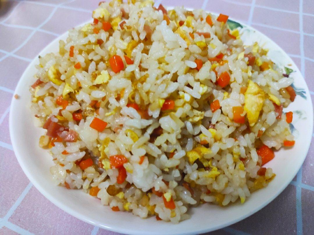 家常蛋炒饭