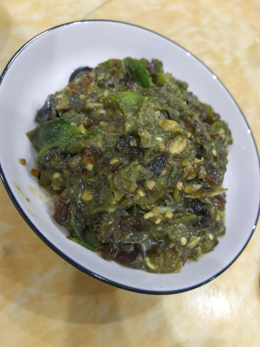 【正宗湘菜】擂辣椒皮蛋