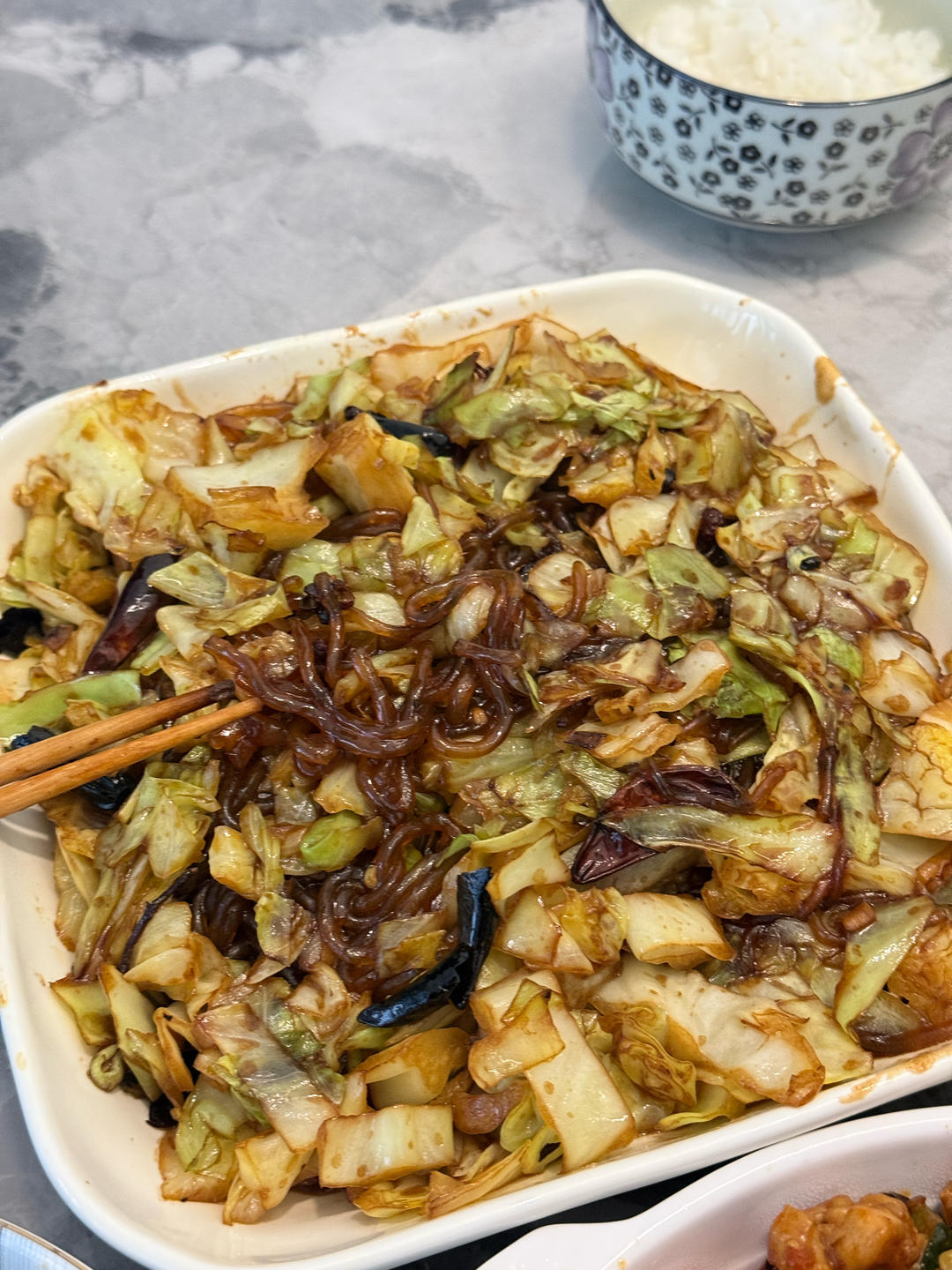 最近爱吃粉丝粉条～包菜炒粉丝