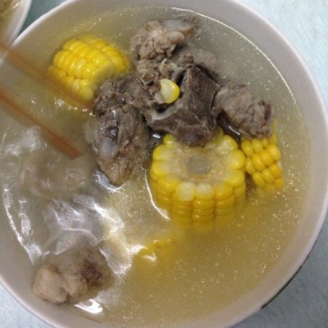 玉米排骨汤