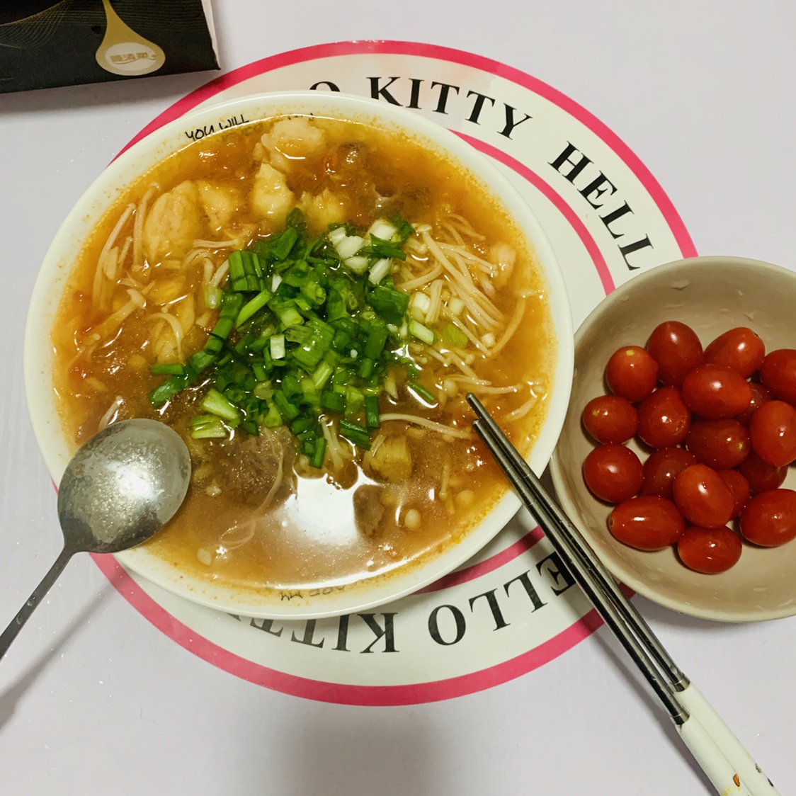 西红柿牛肉卷汤