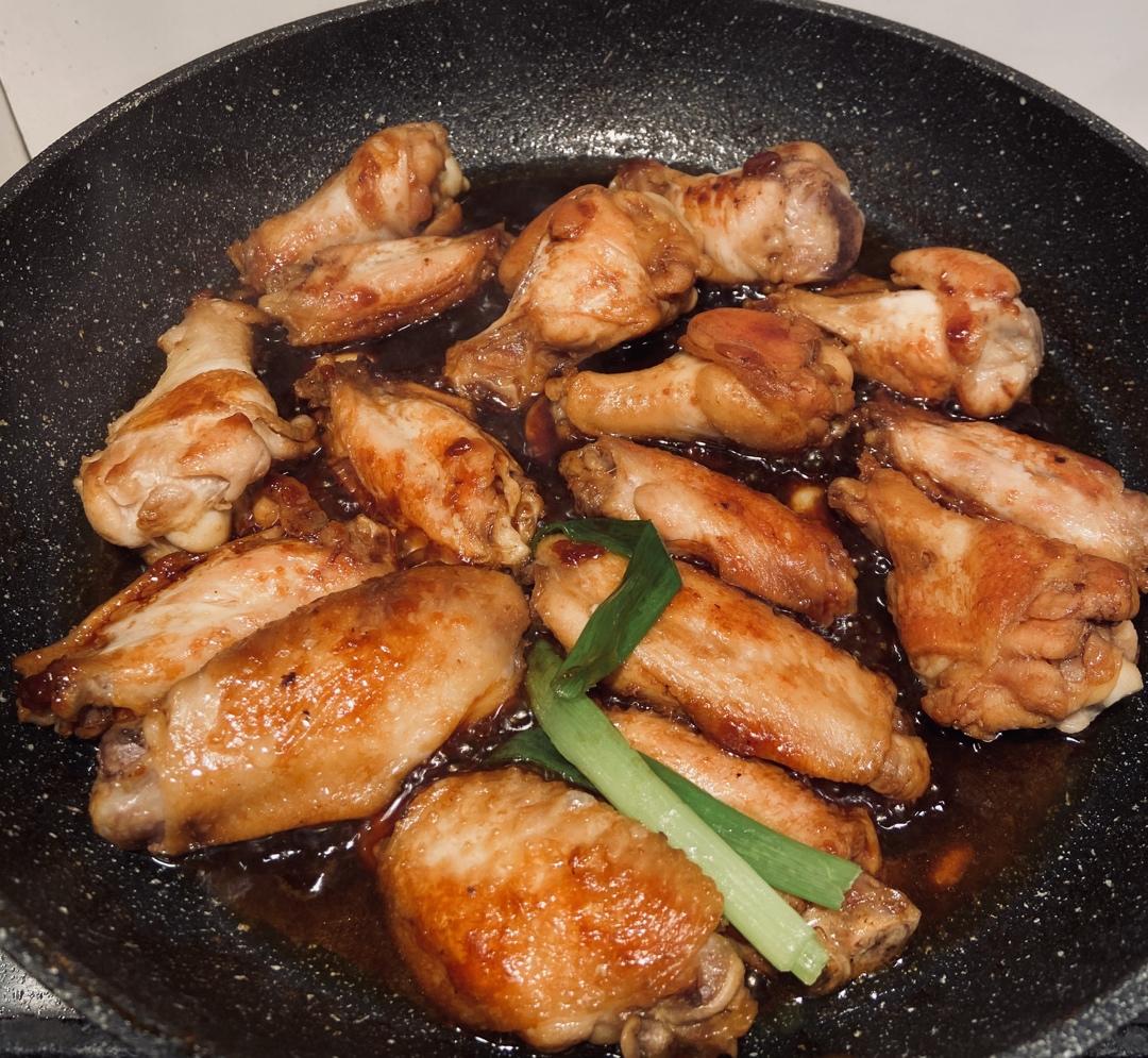 外婆教我的红烧鸡翅·连汤汁都狠好吃！！！