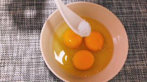 西红柿鸡蛋拌面的做法 步骤2