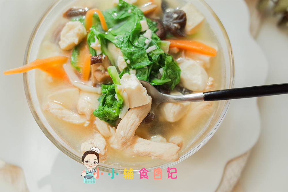 12个月以上辅食鸡肉菌菇豆腐汤的做法