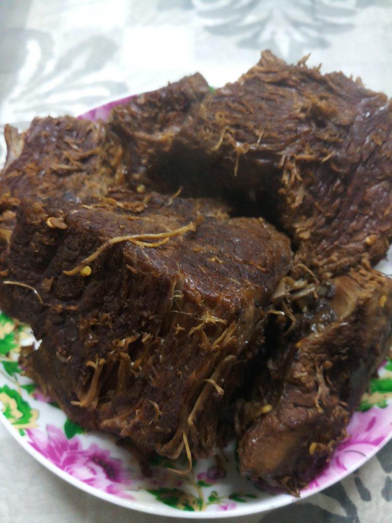 卤牛肉