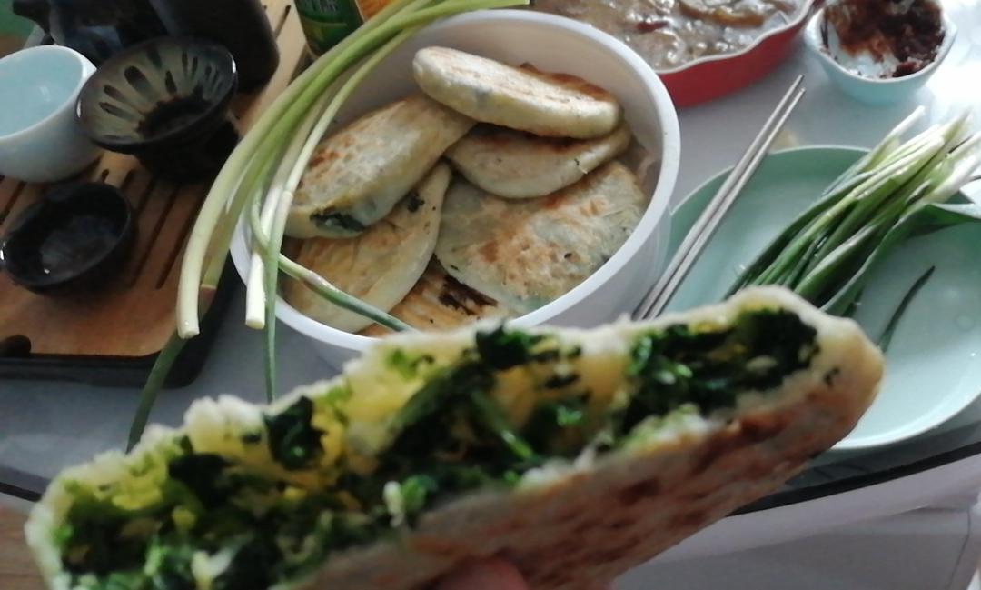 薄皮馅饼的制作方法（鸡蛋菠菜、鸡蛋韭菜馅儿饼）
