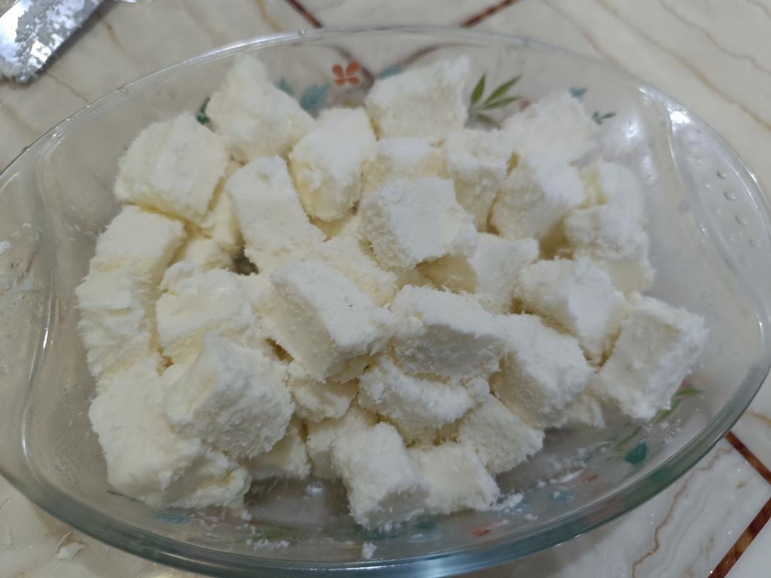 完胜85度C牛奶椰丝小方