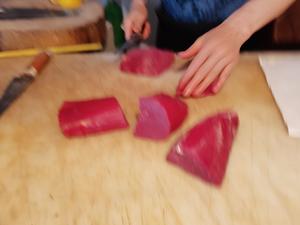 适合孩子吃的自制牛肉干（烤箱版）的做法 步骤1