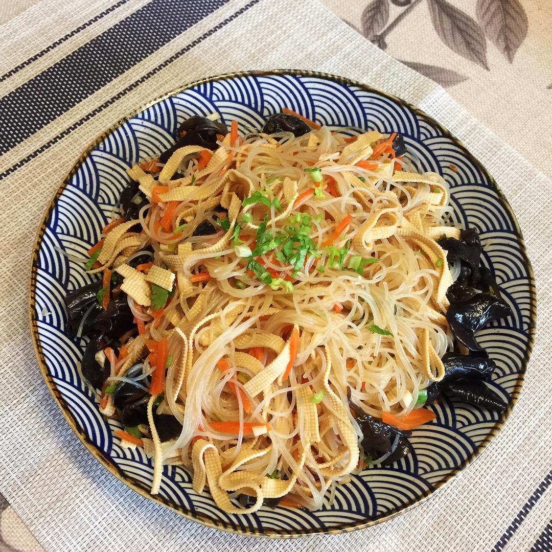 凉拌千张（豆皮）