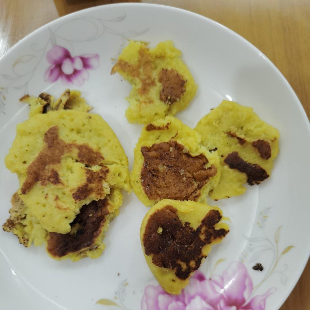 宝宝辅食：苹果奶香松饼
