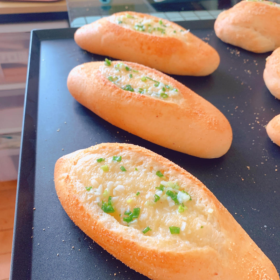黄金芝士蒜香法式软面包｜芝香浓郁