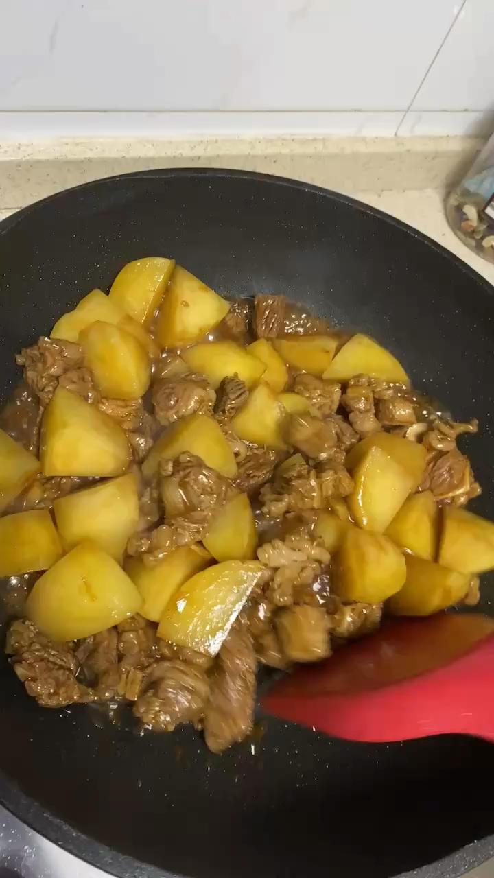 土豆烧牛肉