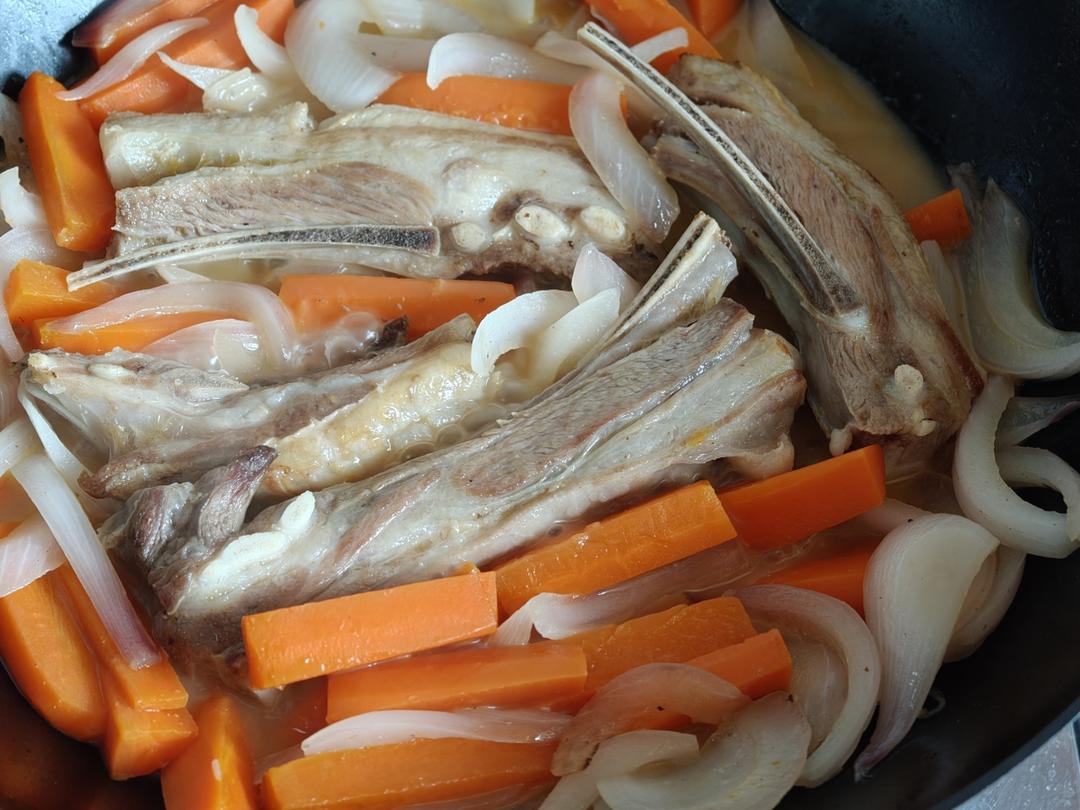 羊肉抓饭