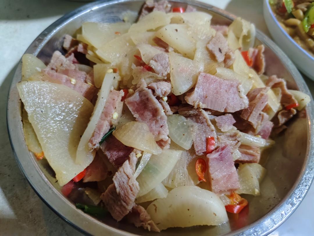 金华火腿焖萝卜
