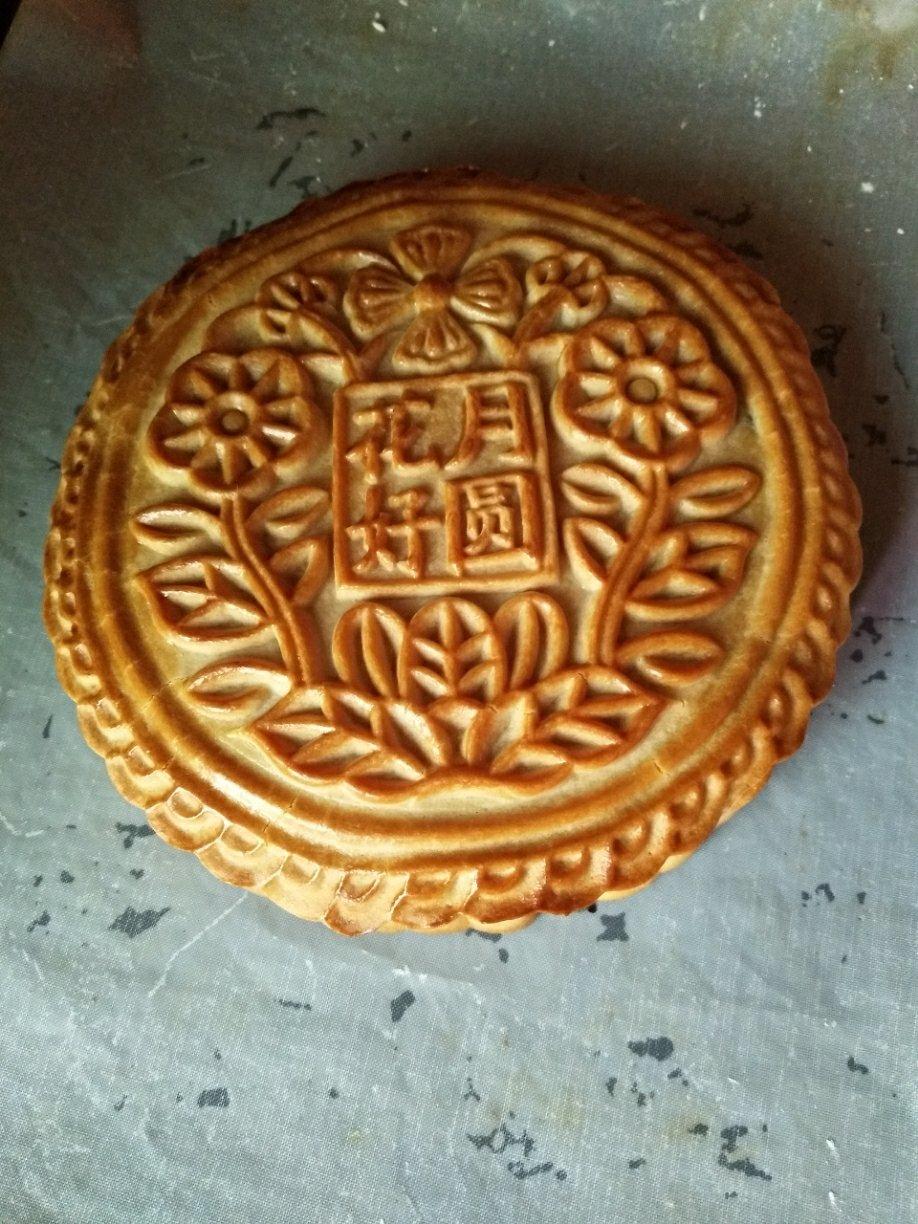 花好月圆广式莲蓉蛋黄月饼（250克大月饼）