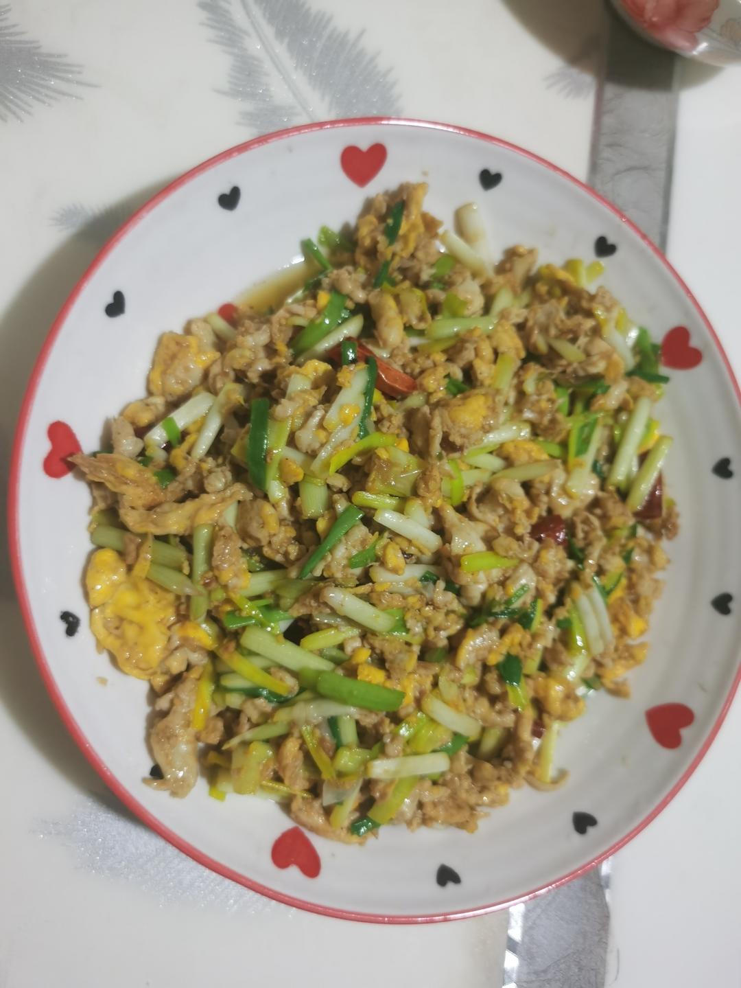 超级下饭蒜苗炒蛋