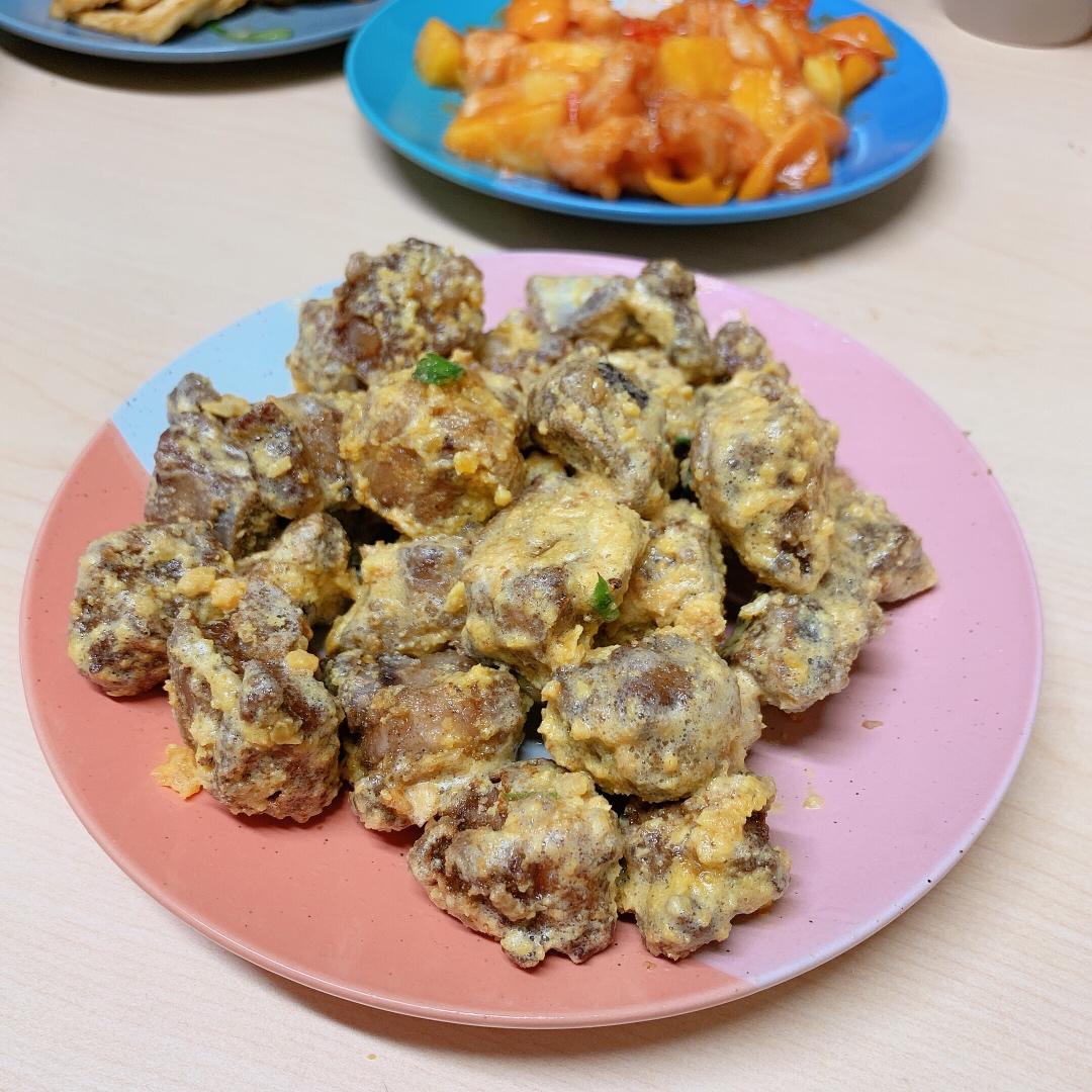 咸蛋黄排骨