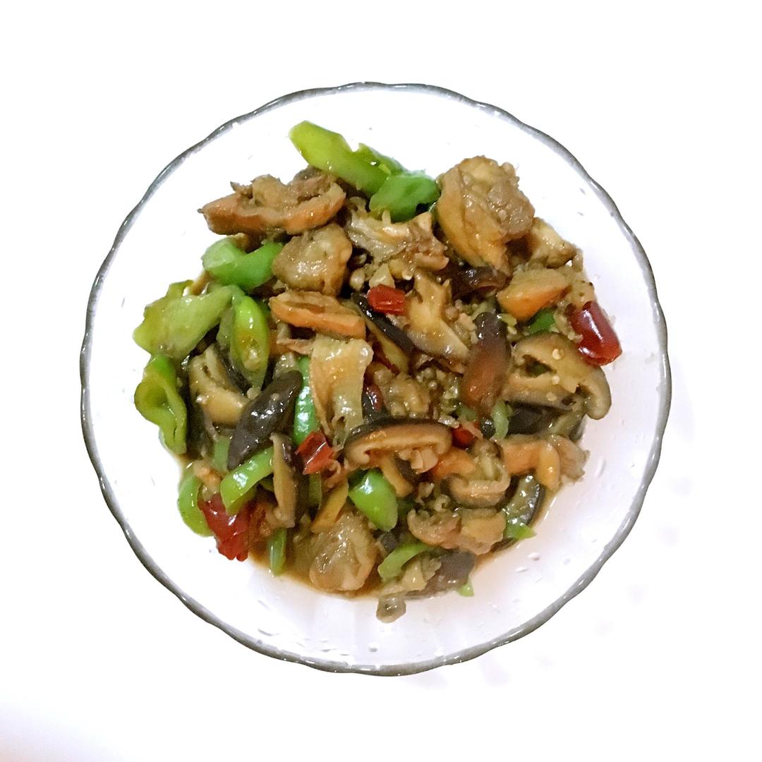 香菇炖鸡块