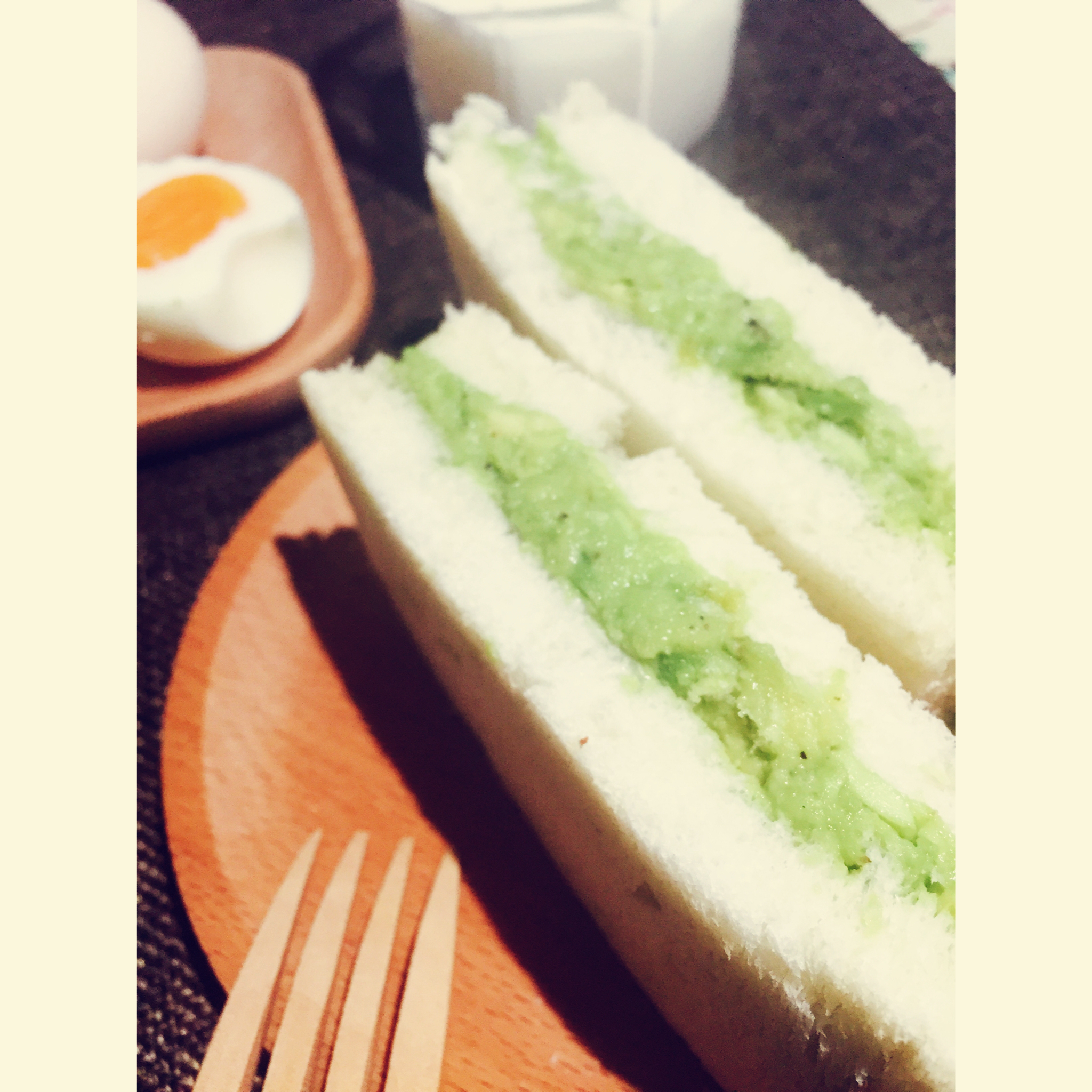 牛油果三明治
