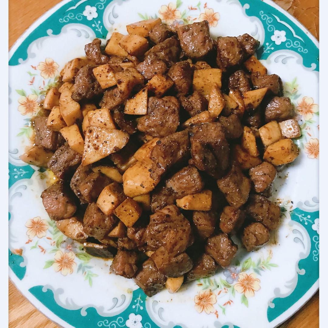 黑胡椒杏鲍菇牛肉粒