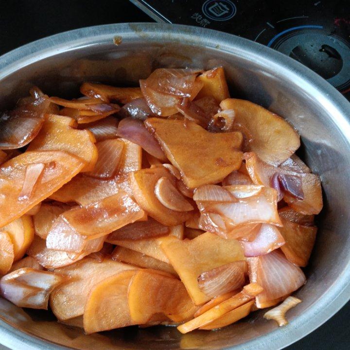 香喷喷的洋葱土豆片