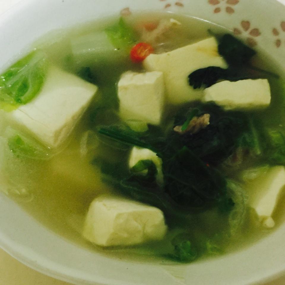 奶白菜豆腐汤