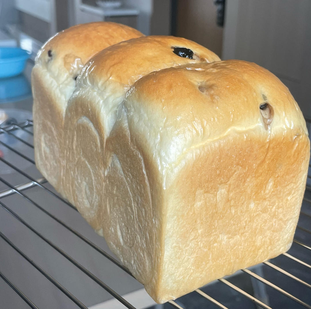 吴克己手撕炼乳吐司