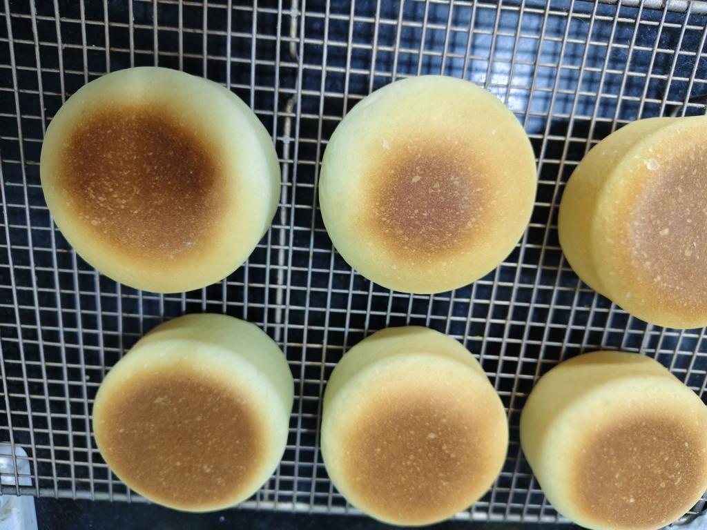 在家就能做，日式面包店招牌红豆大鼓面包