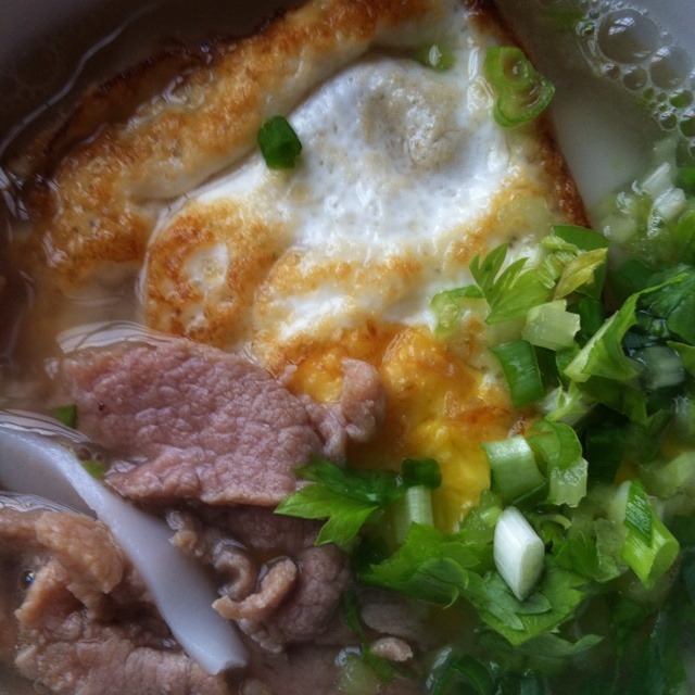 为你学做菜做的蛋花肉丝青菜汤粉