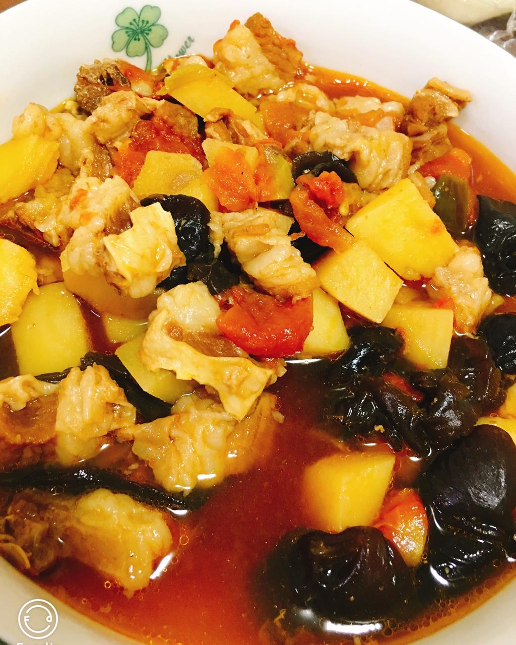 番茄土豆炖牛腩