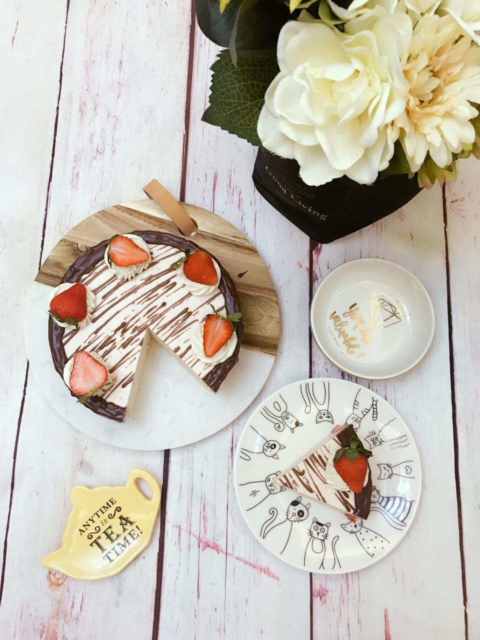 巧克力草莓慕斯蛋糕