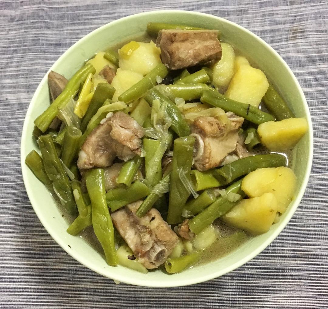 一定要用铁锅做的菜“排骨土豆炖豆角”