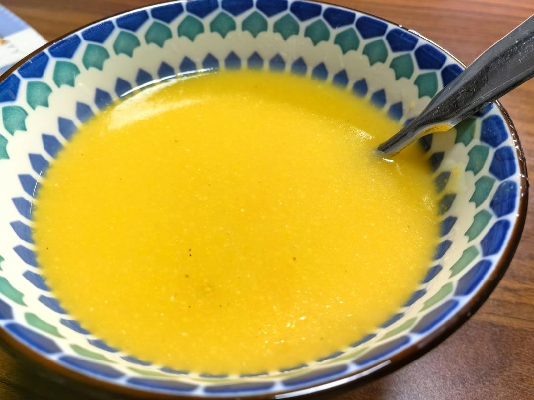 玉米面粥又称玉米面糊糊