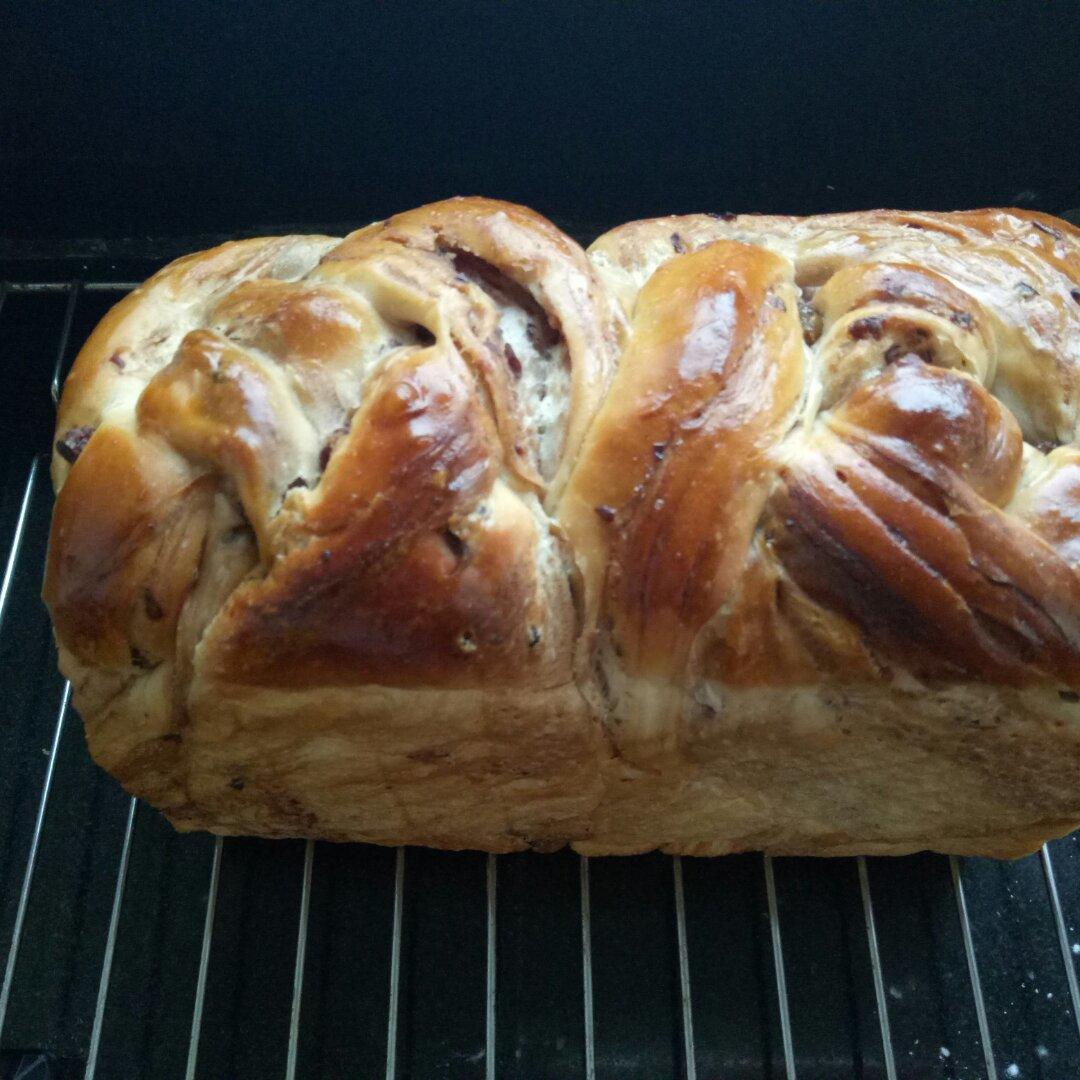 莲蓉豆沙葡萄干土司