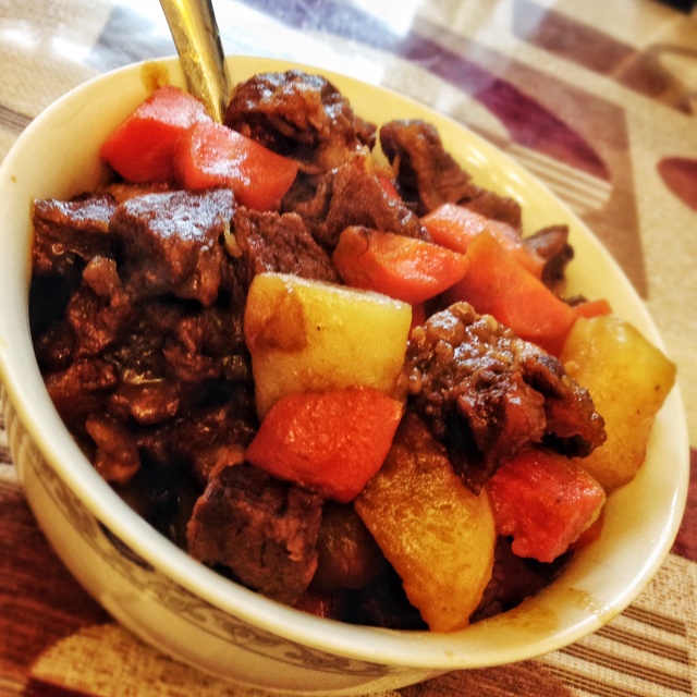 胡萝卜土豆烧牛腩