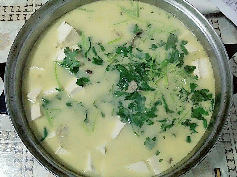 鱼头豆腐汤