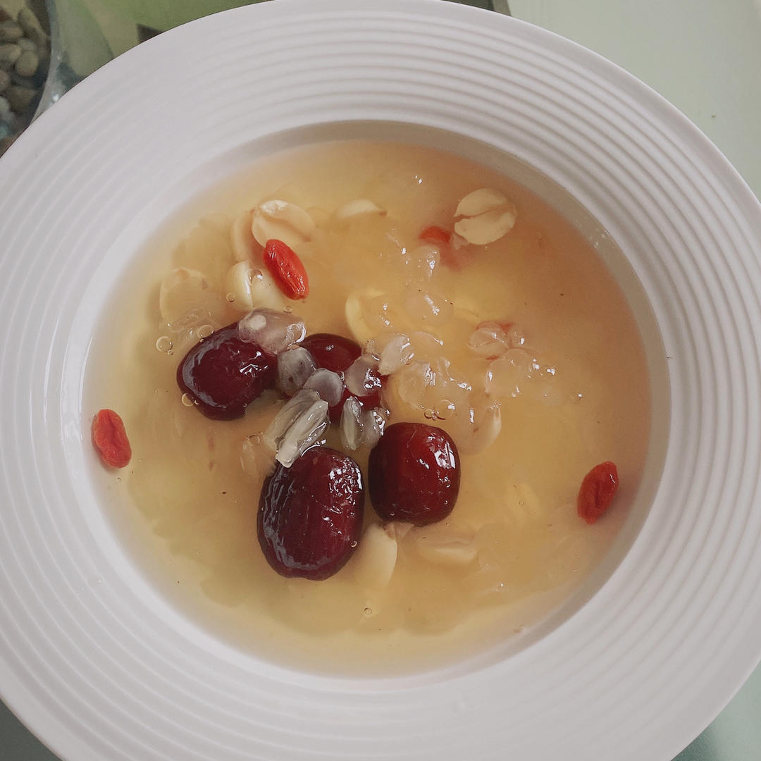 【小姐姐的养颜甜品】纯手工皂角米炖银耳