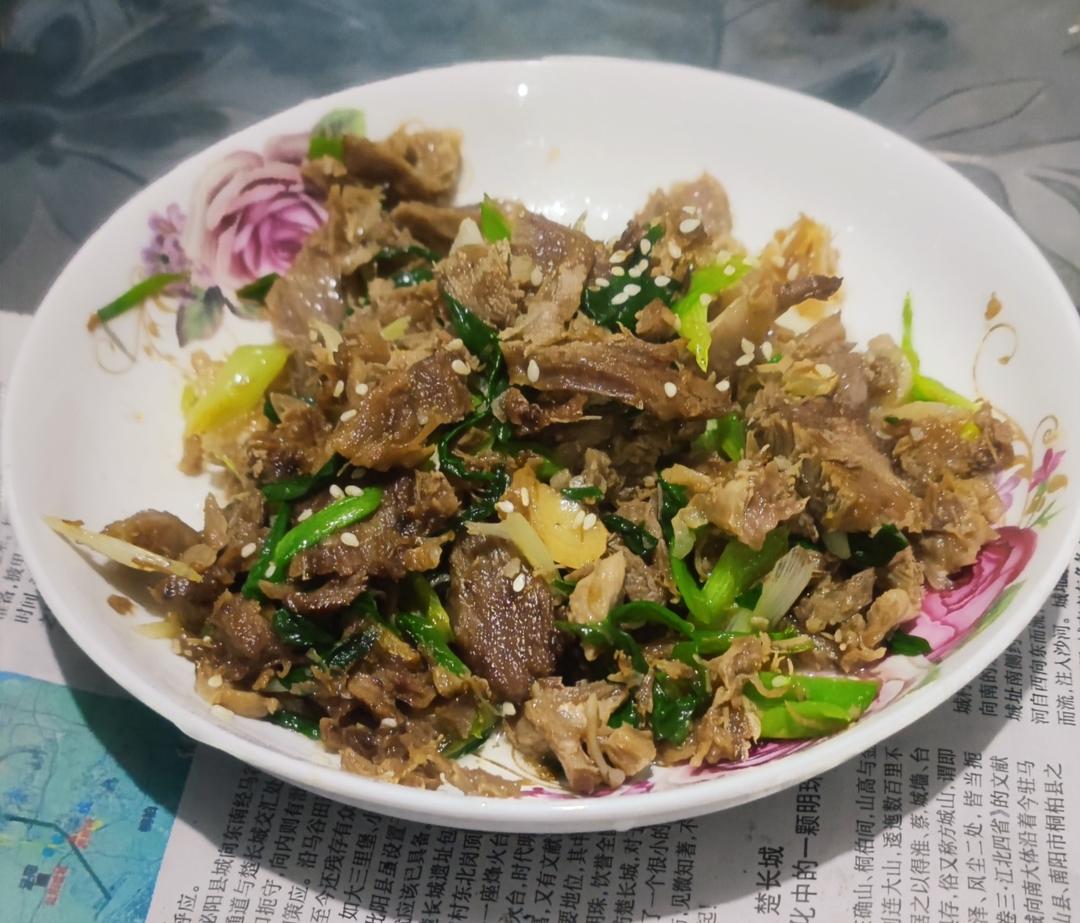 【嗷呜】老北京葱爆羊肉