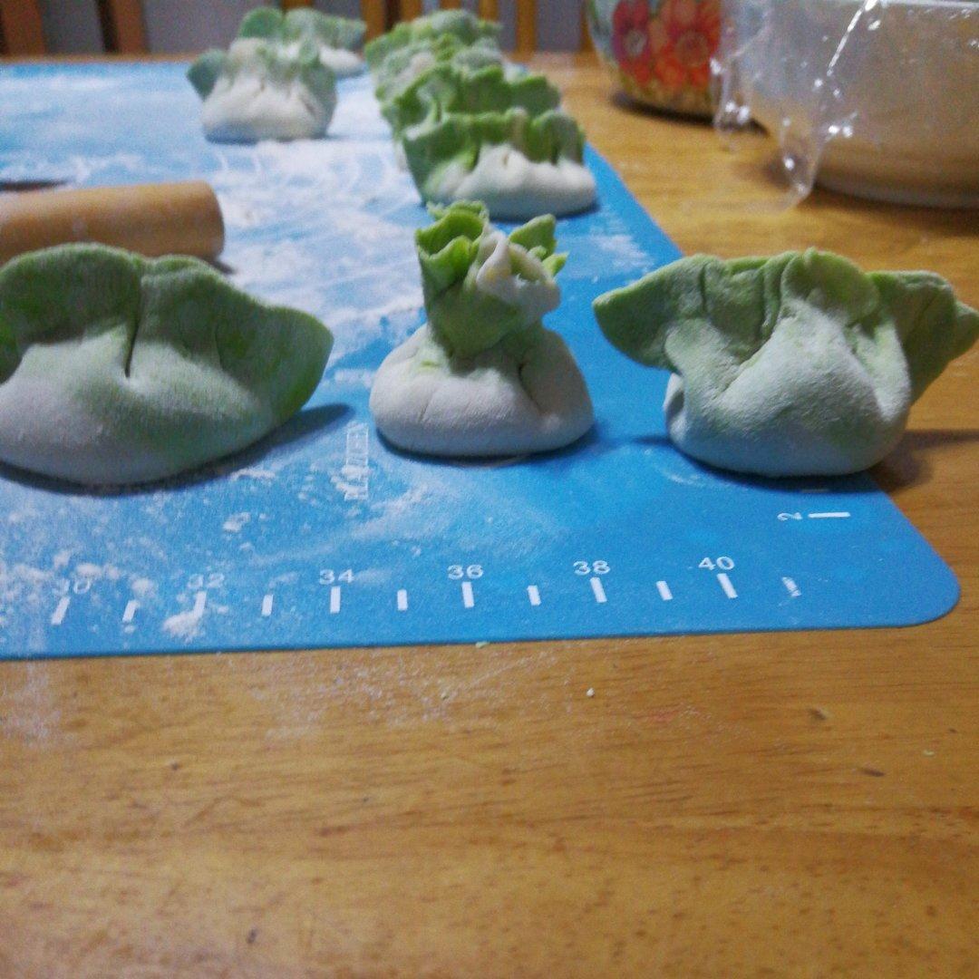 翡翠白玉白菜饺子详细版（附翡翠白玉白菜饺子包法，翡翠白玉饺子皮两种制法，面包机和面，翡翠白玉烧卖，各种馅料搭配）