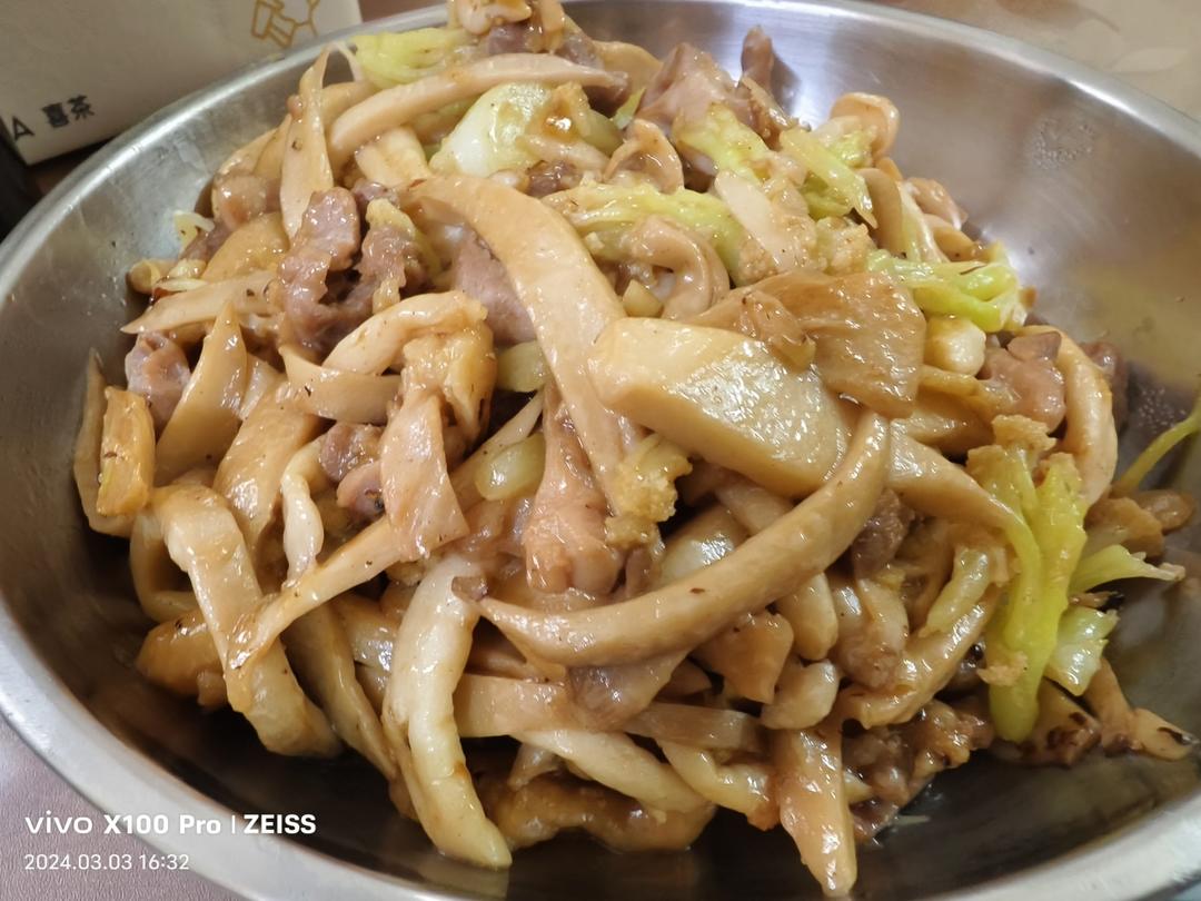 杏鲍菇炒肉丝