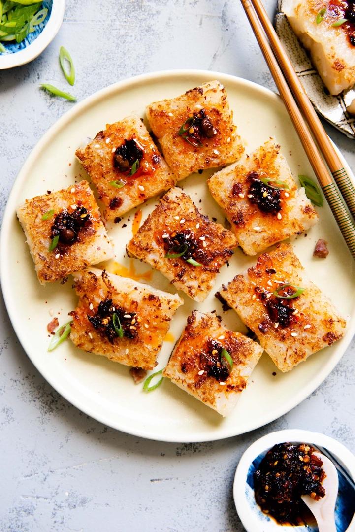 TURNIP CAKE (LO BAK GO/蘿蔔糕)
