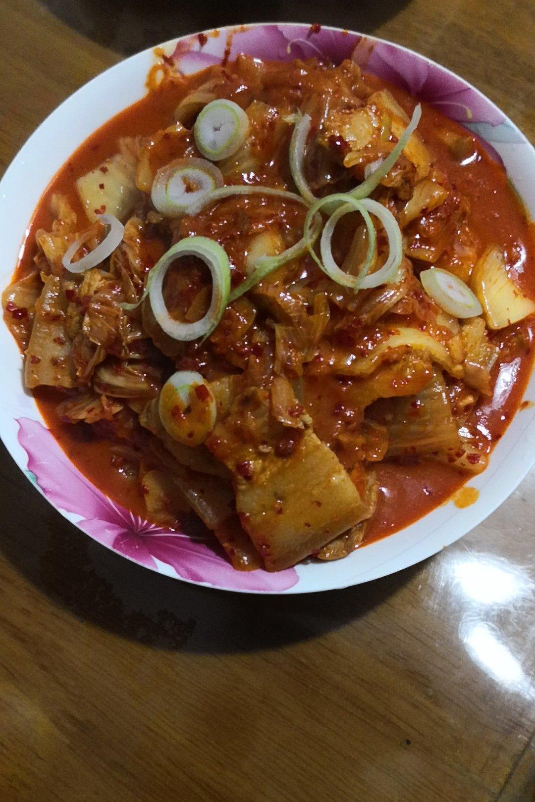 辣白菜炒五花肉