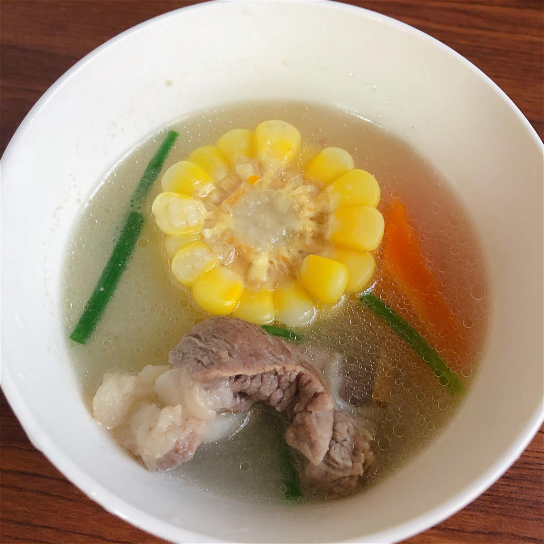 连吃三碗的玉米山药排骨汤