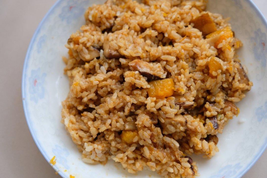 美味到不行的南瓜饭