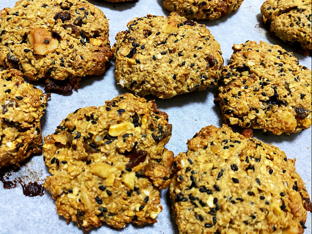无数次翻牌の ·燕麦饼干🍪
