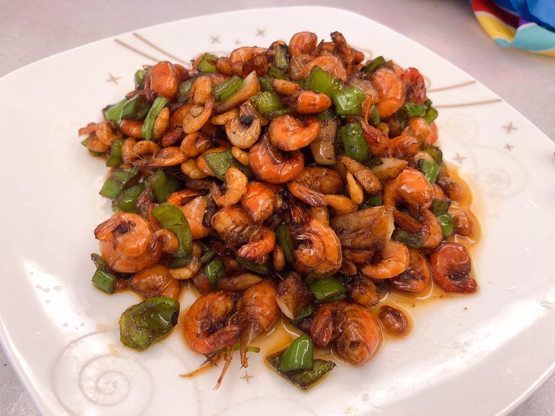 家常徽菜：青椒炒小河虾